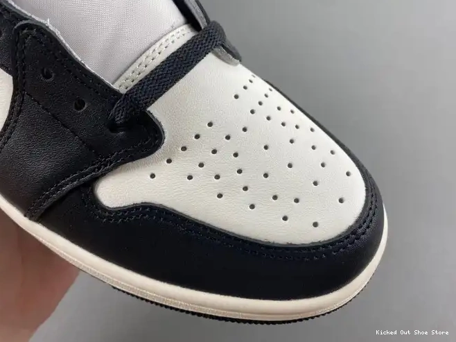 Kicked Out Shoe Store Mocha Jordan 1 OG Air CZ0790-102 Low 0515